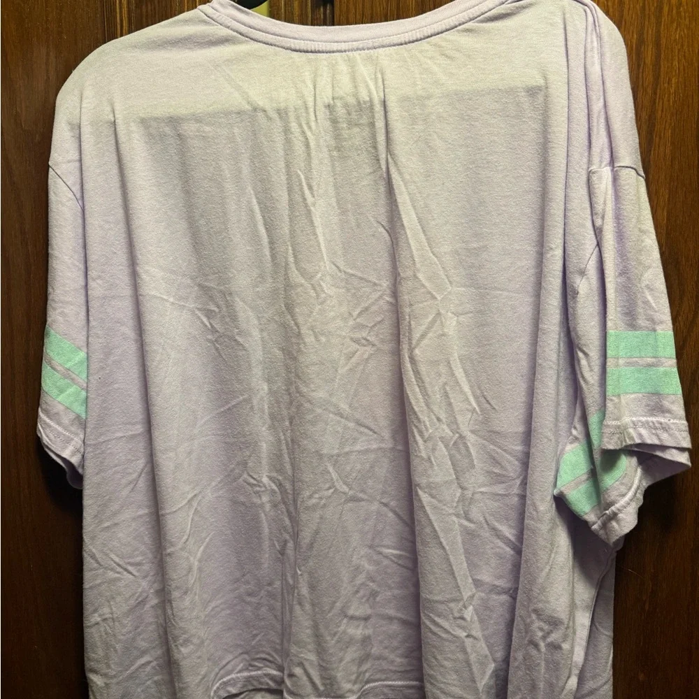 Disney Women’s pajamas size 2 XL in EUC - Picture 2 of 4